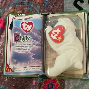 Ty Beanie Babies Legends Collection- Chilly The Polar Bear.